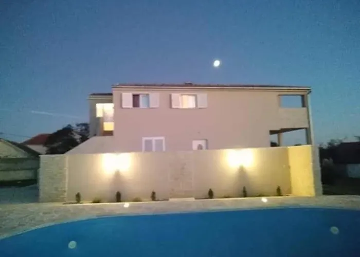 Lejlighed With Private Pool *