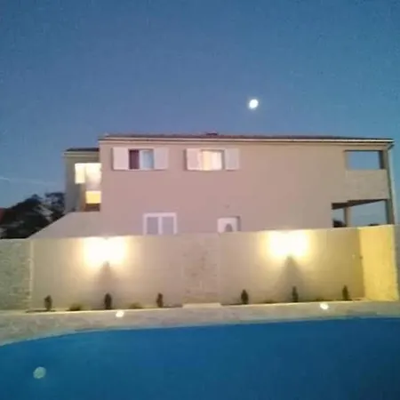 Daire With Private Pool *