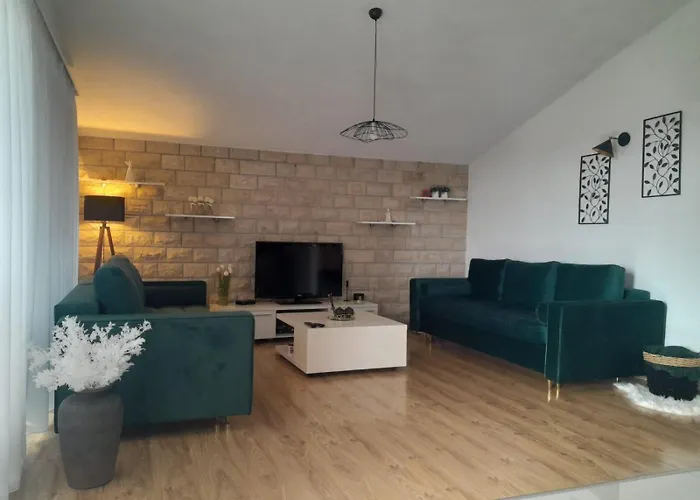 With Private Pool * Rupalj